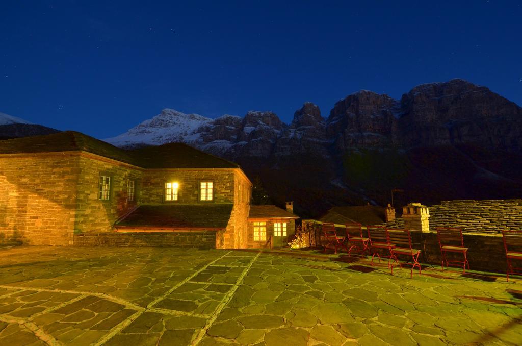 Papaevangelou Hotel パピンゴ エクステリア 写真